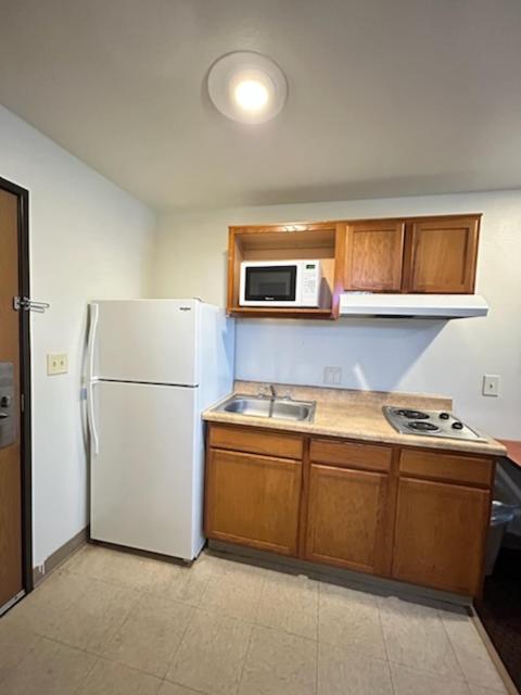 Standard Double Room - Smoking interior